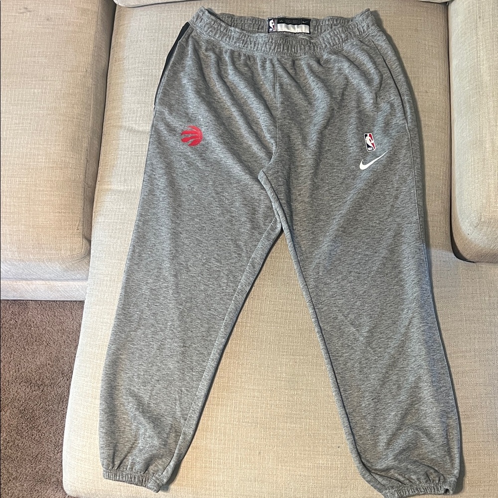 Nike Dri-Fit NBA Authentic’s Toronto Raptors Sweatpants